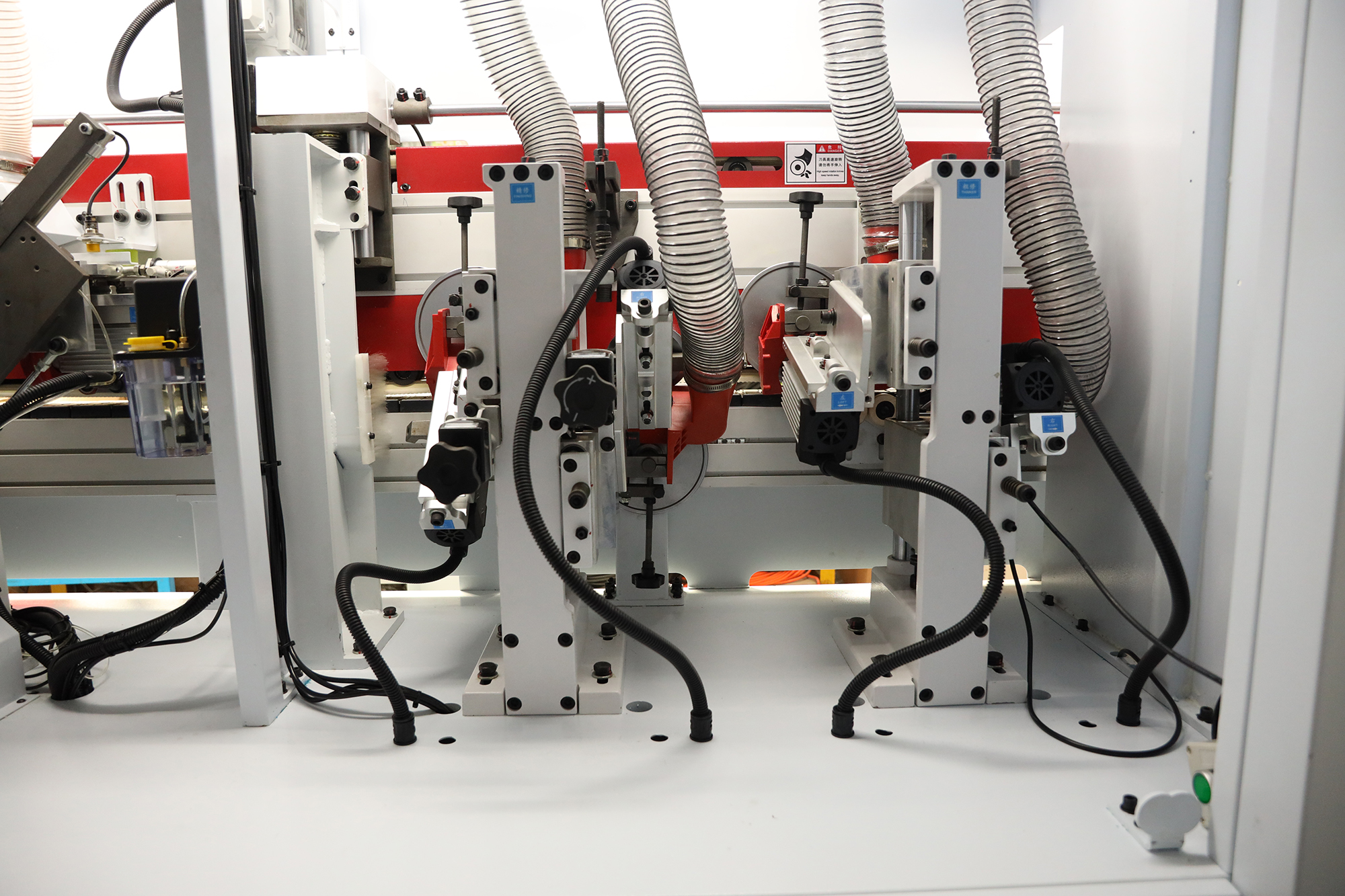 Economic Automatic Edge Banding machine SV-568-PUR For Aluminum Honeycomb Panel Automatic With Good Quality - Image 8