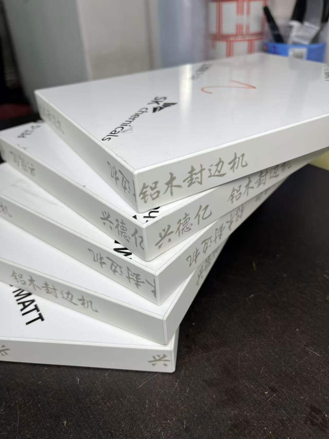 PUR glue edge banding effects (3)