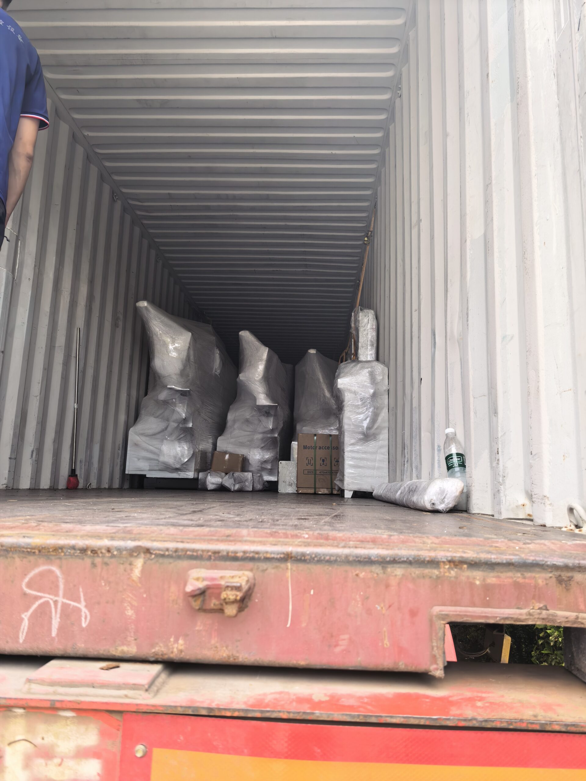 EDGE BANDING MACHINE LOADING CONTAINER