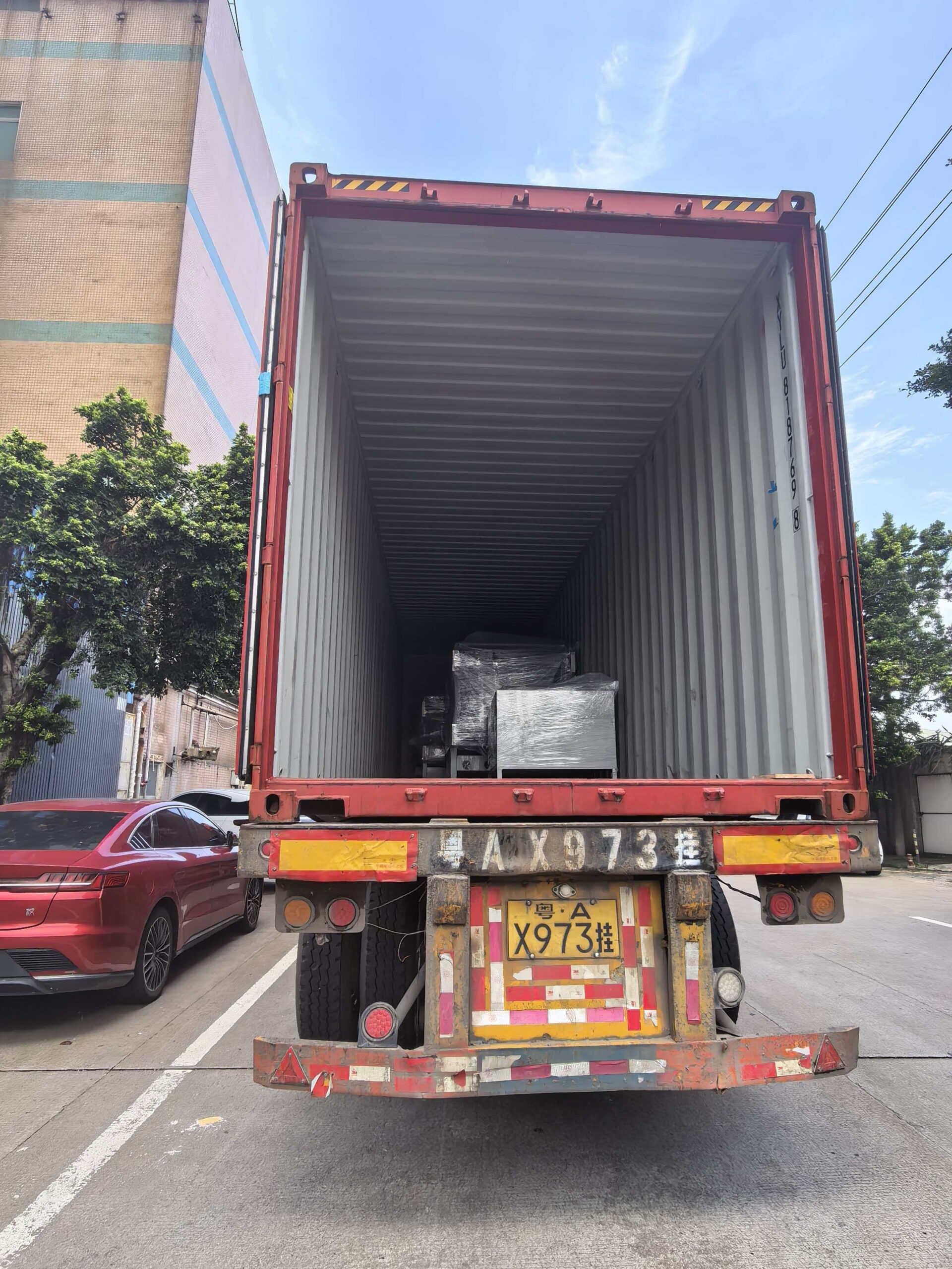 roller conveyor loading