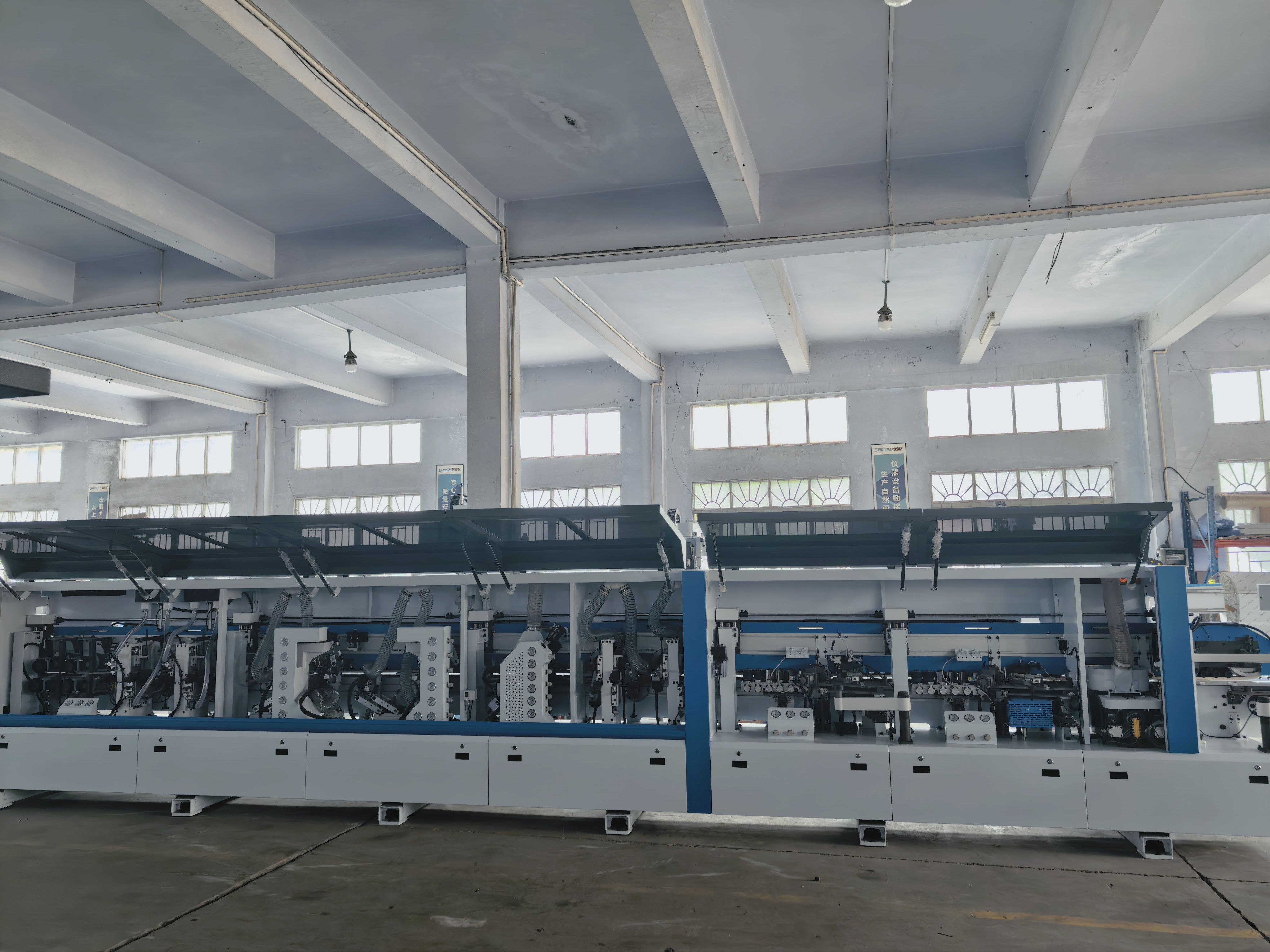 High end edge banding machine